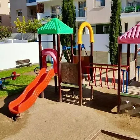 Elysia Park Luxury דירה Paphos
