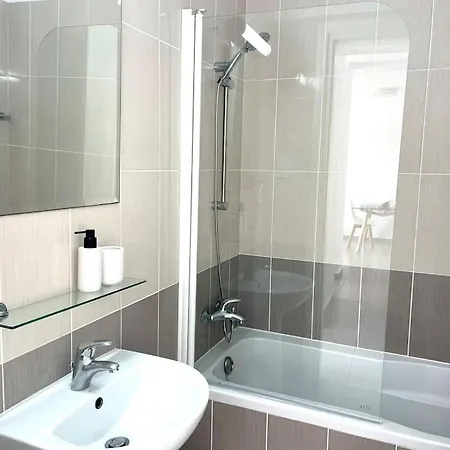 Elysia Park Luxury דירה Paphos