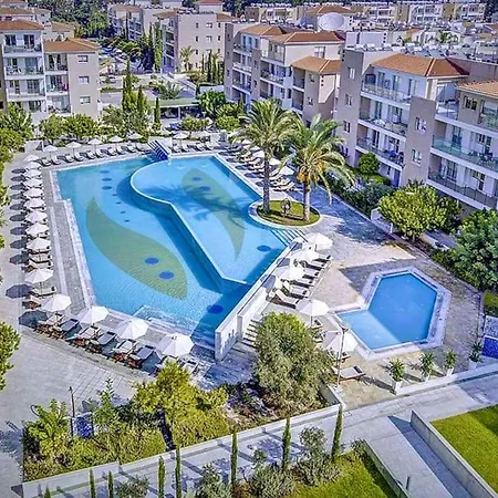 Elysia Park Luxury Paphos